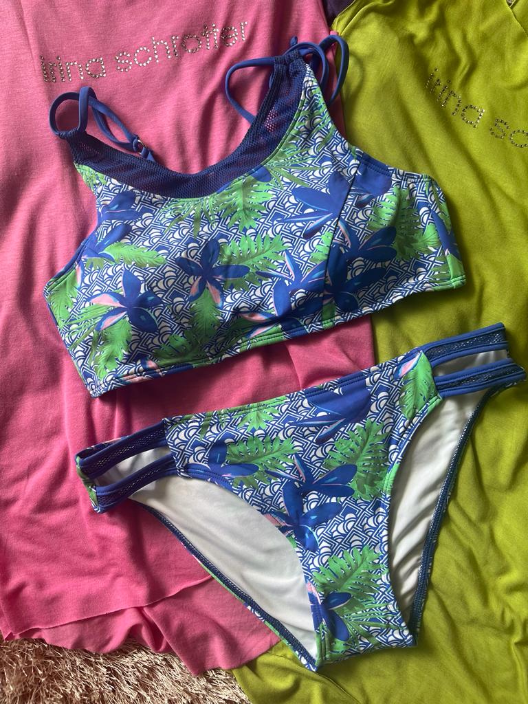 Bikini 2 piezas Top Cuello Malla Azul con Verde